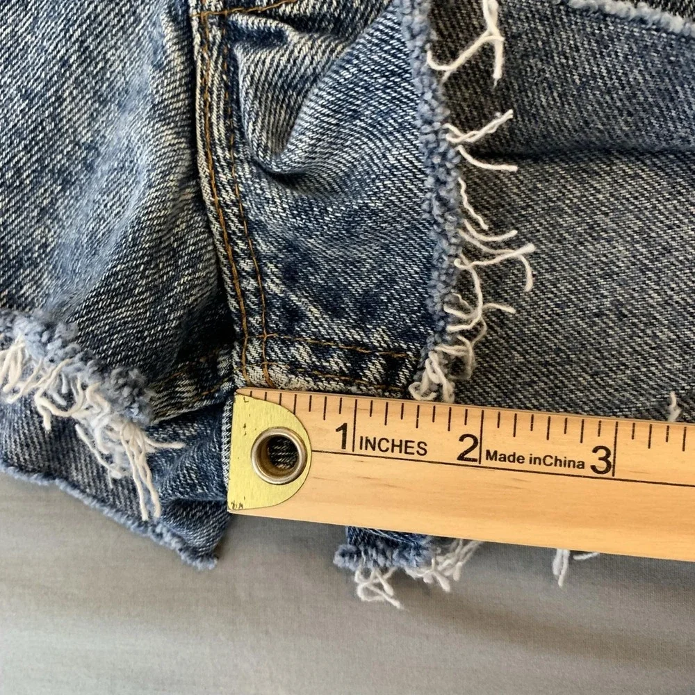 Vintage Levi's 540 Shorts Mens 34 Blue Denim Cutoff Frayed Raw Hem High Rise